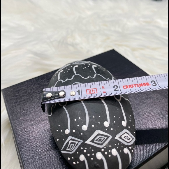 NWOT Black & White Oval Wooden Barrette - Picture 4 of 5